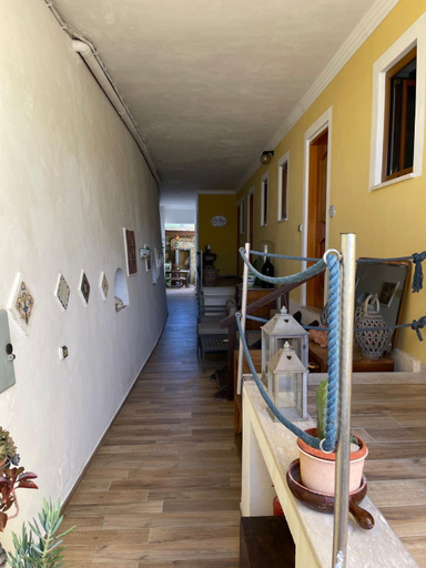 Others 5, B&B Lunaponzese-Ponza centro, Latina