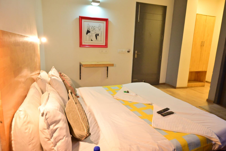 Bedroom 2, Hotel Wedlock Near Artemis Hospital, Gurgaon