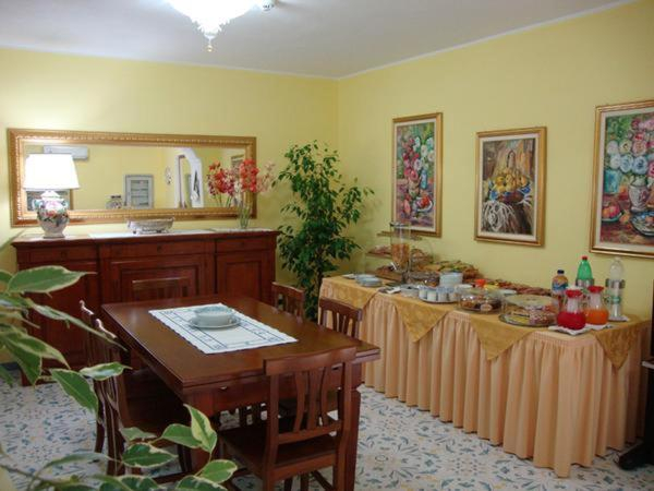 Others 2, B&B La Dimora Di Alfonso, Potenza
