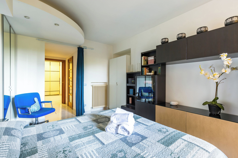 Room 5, Giardino Margherita by Napoliapartments, Napoli