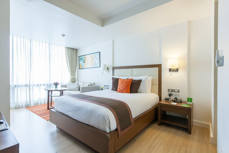 Bedroom 3, Oakwood Residence Sukhumvit 24, Khlong Toey