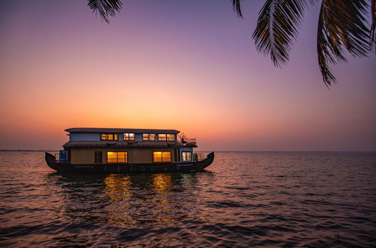 Others 5, Cathey Pacific Cruise, Alappuzha