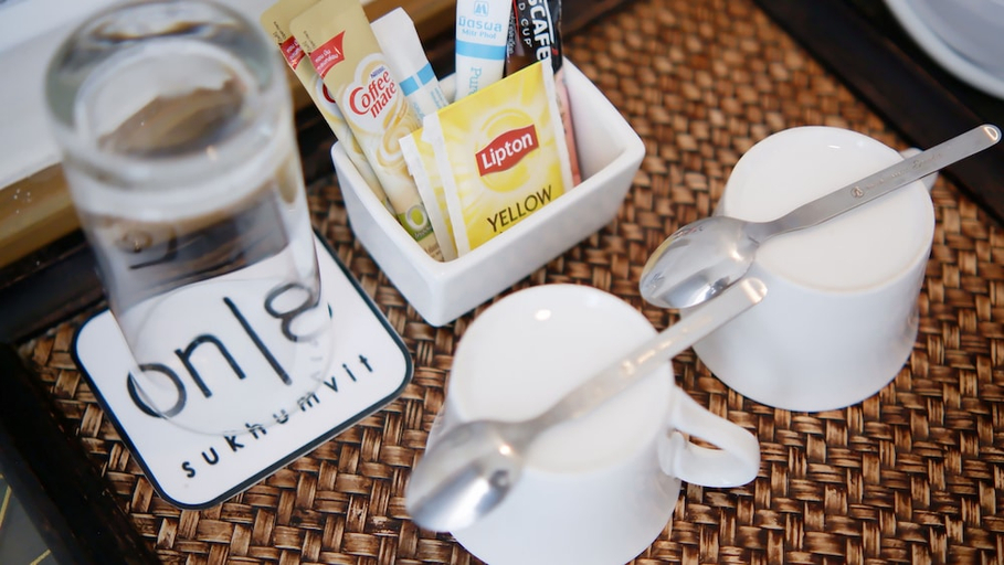 Food & Drinks, On8 Sukhumvit Nana Bangkok, Khlong Toey