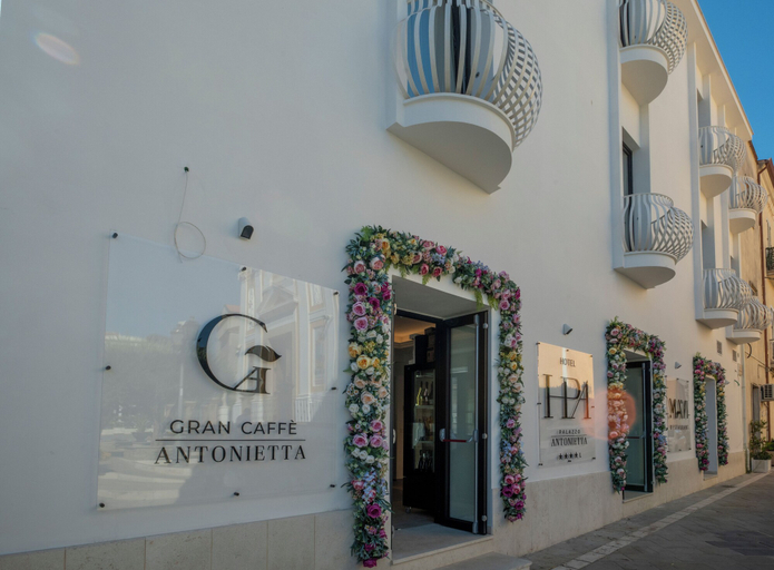 Front of property 5, Hotel Palazzo Antonietta, Salerno