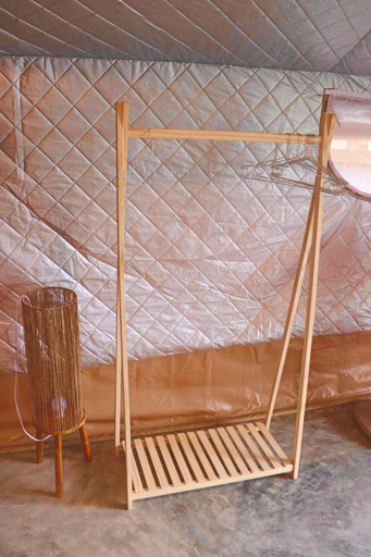 Bedroom 3, Life's A Beach, Sông Cầu
