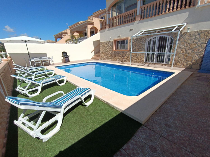 Others 5, Villa Noemi, con piscina privada, Alicante