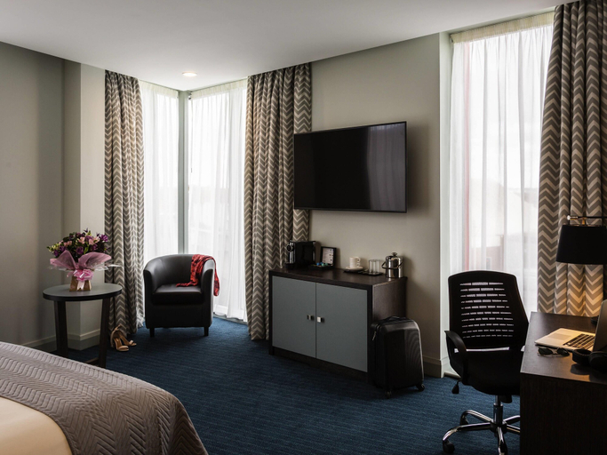 Bedroom 3, Mercure Bridgwater Hotel, Somerset