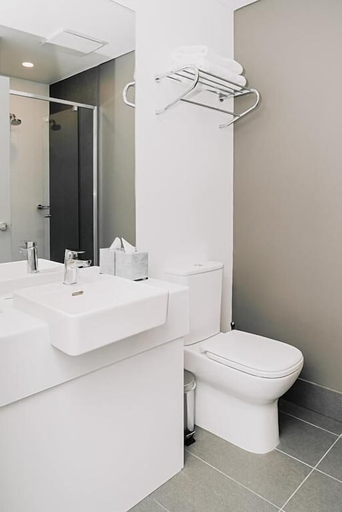 Bathroom 5, Tom's Court Hotel, Adelaide