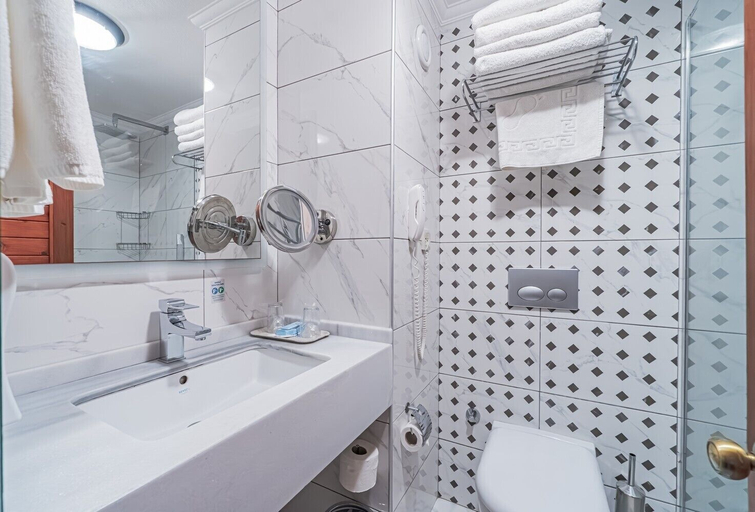 Bathroom 5, Assos Eden Gardens Hotel, Ayvacık
