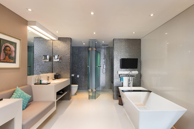 Bathroom 4, Double-Six Luxury Hotel, Badung