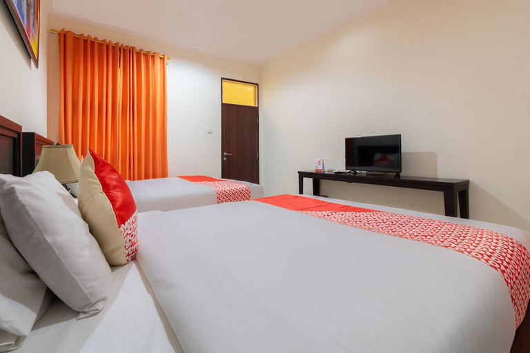 Bedroom 5, Flagship 2688 Guntur Hotel, Denpasar