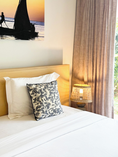 Bedroom 3, Choisy Les Bains with LOV