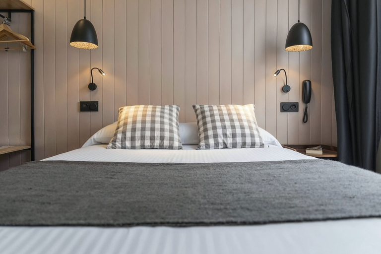 Bedroom 3, Hotel SUB, Hauts-de-Seine