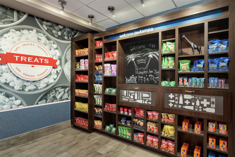 Food & Drinks 5, Hampton Inn & Suites Tampa Busch Gardens Area, Hillsborough