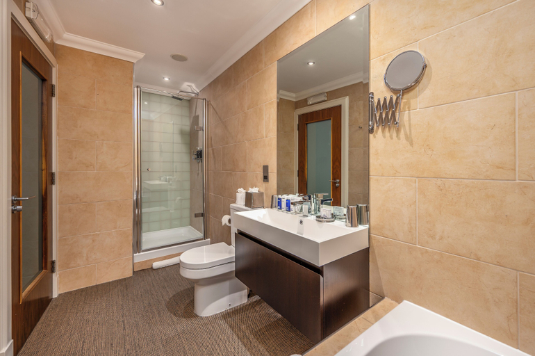 Bathroom 3, Rocpool Reserve, Highland