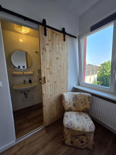 Others 5, Hotel Arabella, Wetteraukreis
