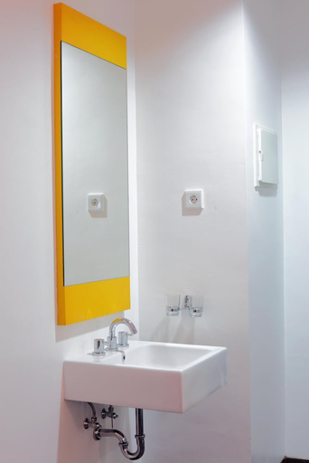 Bathroom, Amaris Hotel Pemuda Semarang, Semarang