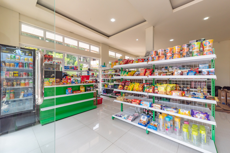 Food & Drinks 3, RedDoorz @ Cisarua Puncak Bogor, Bogor