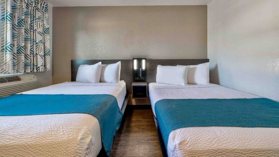 Bedroom 3, Motel 6 El Centro, Imperial
