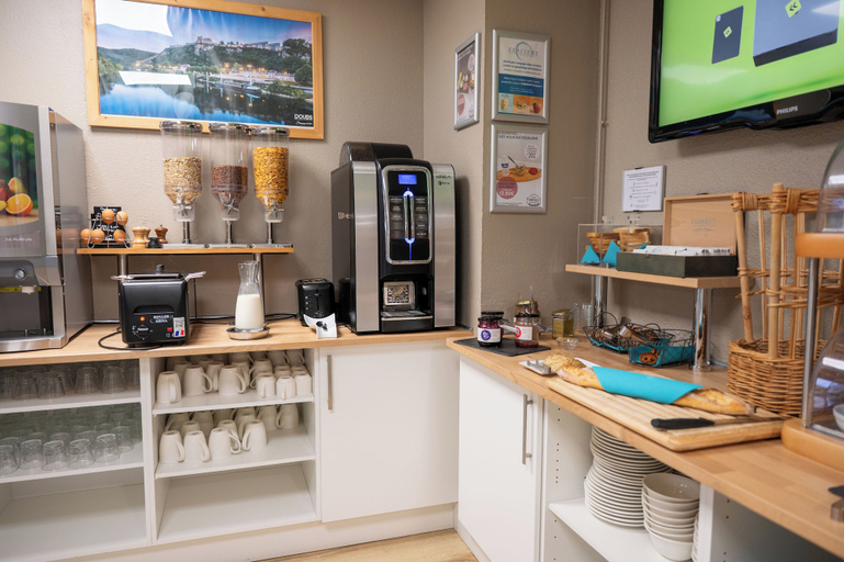 Food & Drinks 4, Comfort Aparthotel Besancon Hauts du Chazal, Doubs