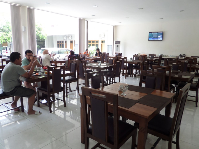 Food & Drinks, Arini Hotel, Solo