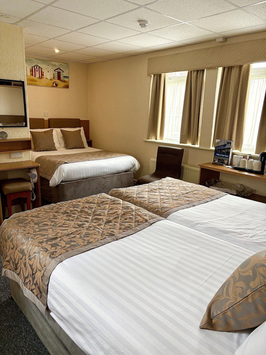 Bedroom 3, Clifton Court Metro Hotel, Lancashire
