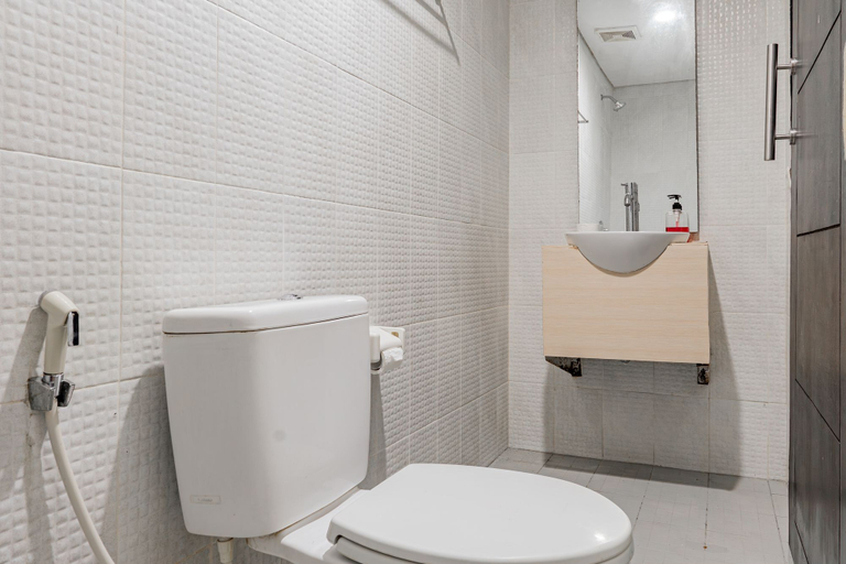 Bathroom 5, Collection O Kuta Near Airport Ngurah Rai, Badung