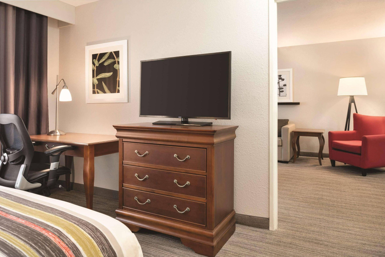 Bedroom 4, Country Inn & Suites by Radisson, Valparaiso, IN, Porter