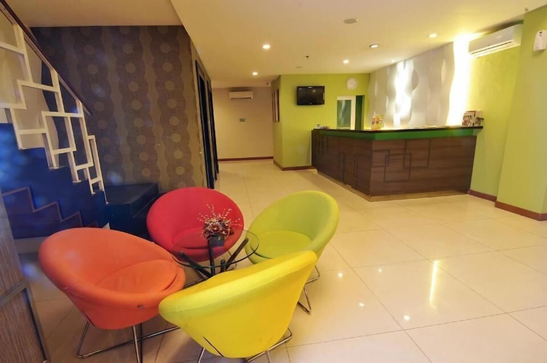 Public Area 2, Pose in Solo by Wstay, Solo