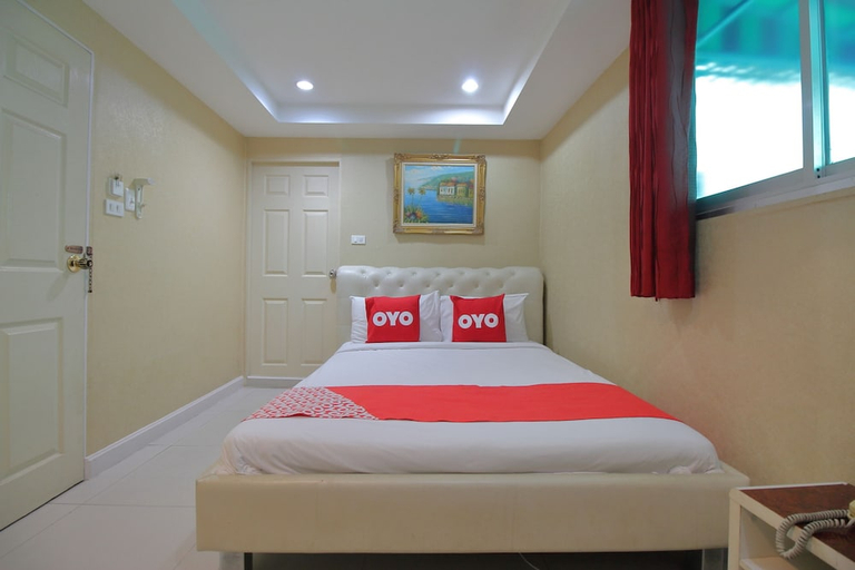 Bedroom 2, Diamond Residence Silom, Bang Rak
