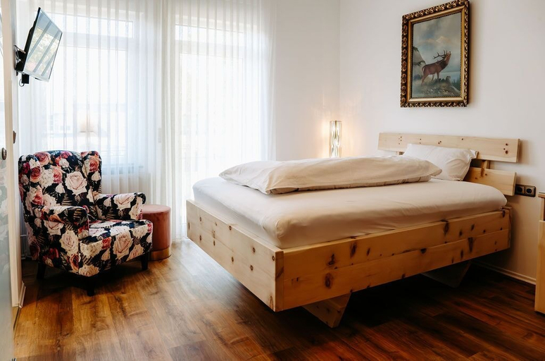 Bedroom 2, Hotel Arabella, Wetteraukreis