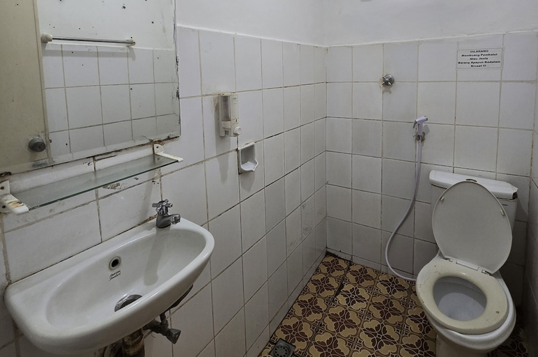 Bathroom, Hotel Tugu Asri Jakarta, Central Jakarta