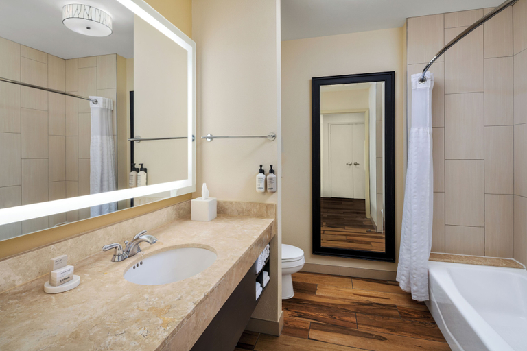 Bathroom 5, Lakeway Resort and Spa, Travis