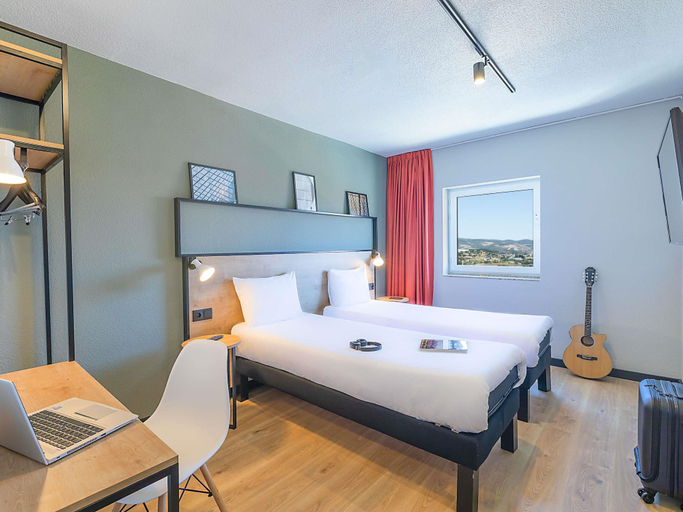 Bedroom 3, ibis Braganca, Bragança