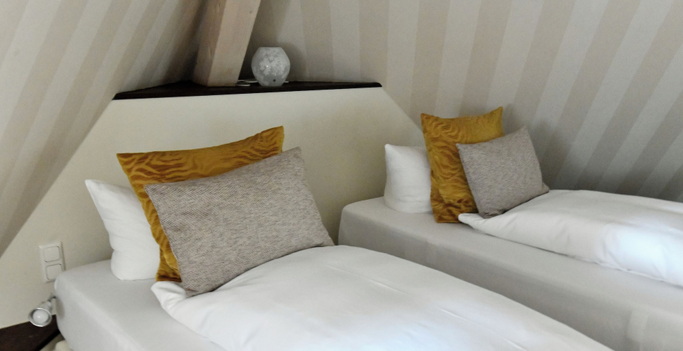 Bedroom 3, Villa Mittermeier Hotellerie & Restaurant, Ansbach