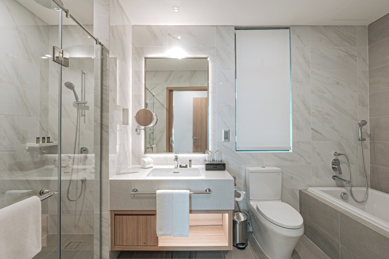 Bathroom 5, Oakwood Residence Saigon, District 7