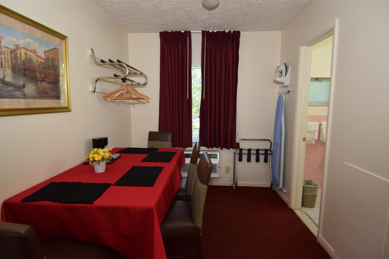 Bedroom 3, Knights Inn Oswego, Oswego