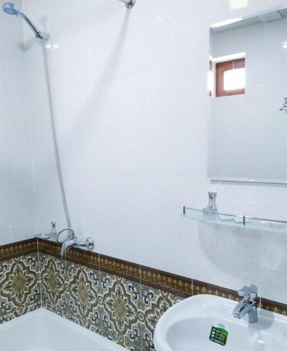 Bathroom 5, Hotel Shams, Buxoro