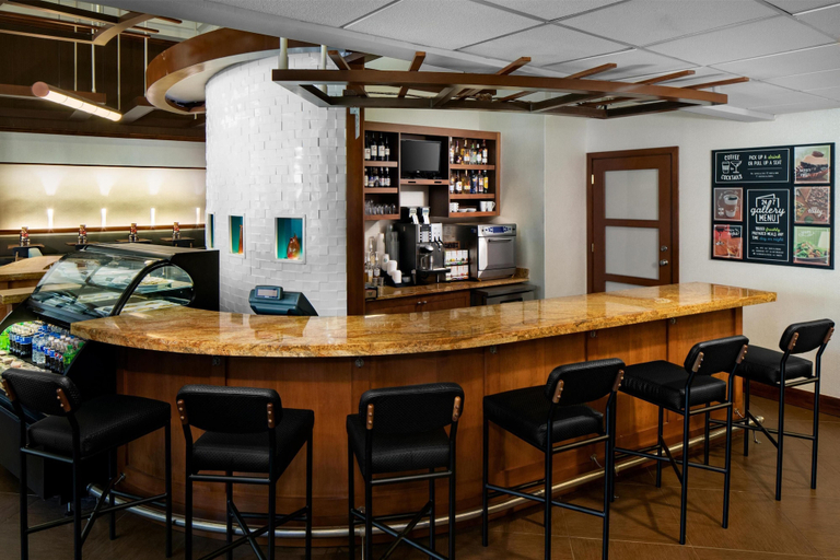 Food & Drinks 5, Hyatt Place Charlotte/Arrowood, Mecklenburg