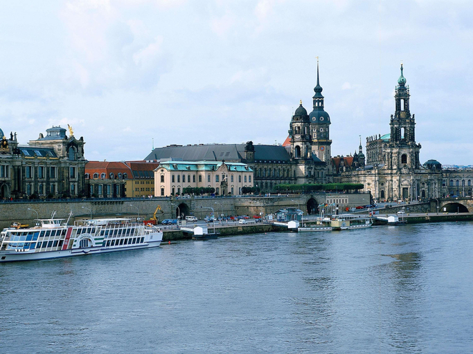 Exterior & Views 3, ibis budget Dresden City, Dresden