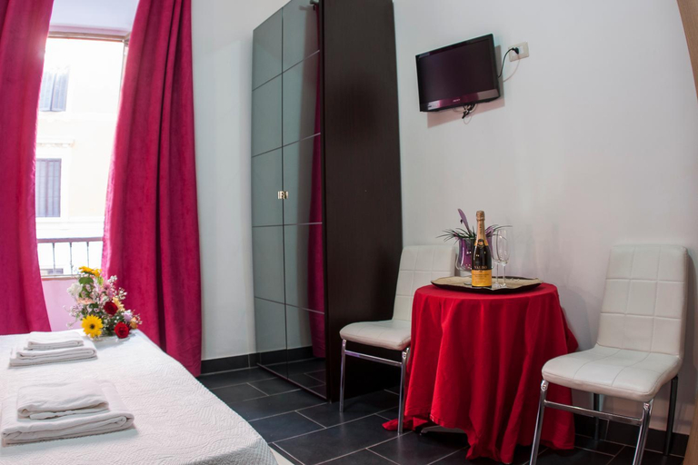 Others 3, Gio' Suites, Rome