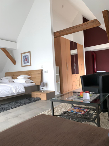 Others 5, Hotel Donau, Donau-Ries