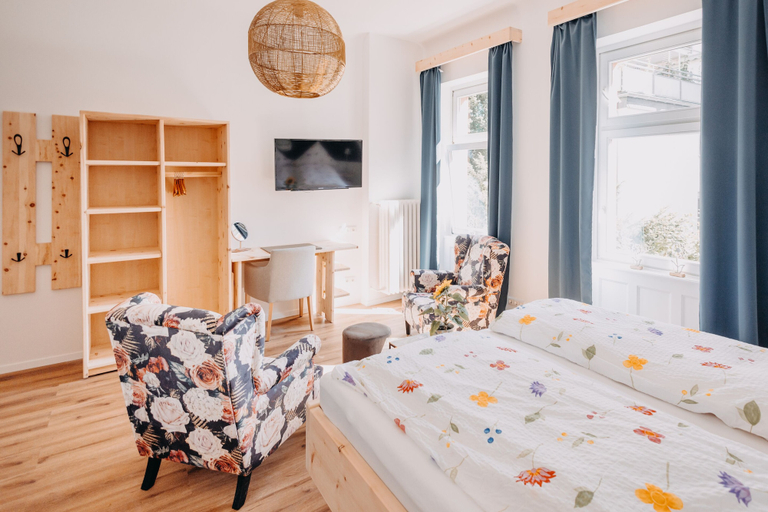 Bedroom 3, Hotel Arabella, Wetteraukreis