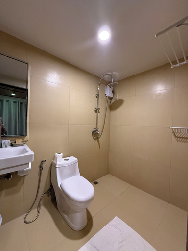 Bathroom 4, Chindonan Dive and Beach Resort, Culion