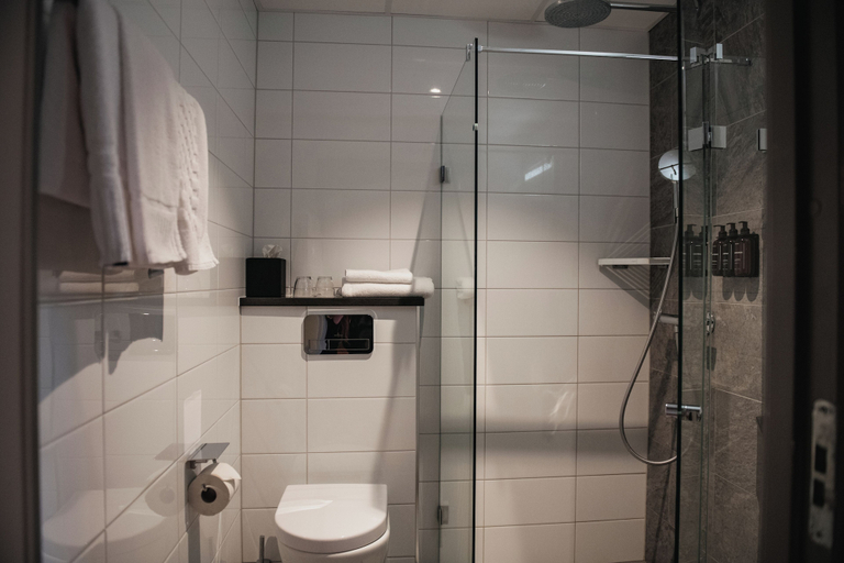 Bathroom 4, Home Hotel Bergmastaren, Falun