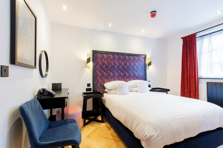 Bedroom 2, Wainstones Hotel, North Yorkshire