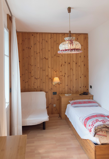 Bedroom 2, Laurino, Trento