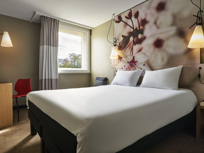 Bedroom 4, ibis Marne la Vallee Emerainville, Seine-et-Marne