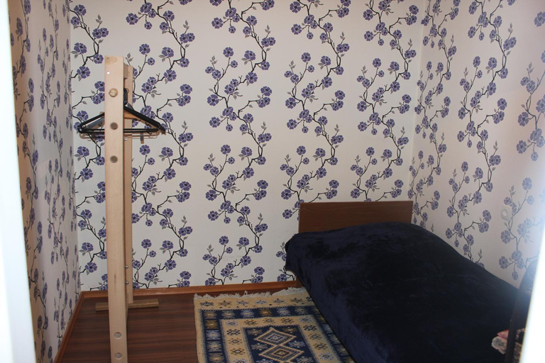 Others 3, Nunua's Bed and Breakfast, Tbilisi
