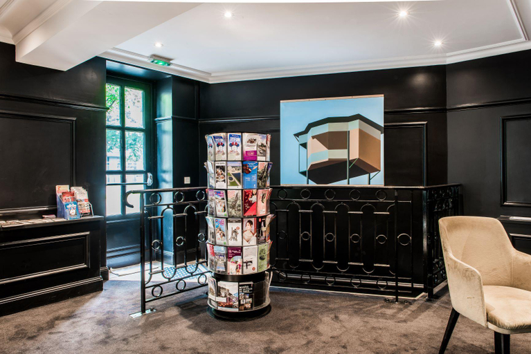 Public Area 3, Hôtel Le Royal, Paris